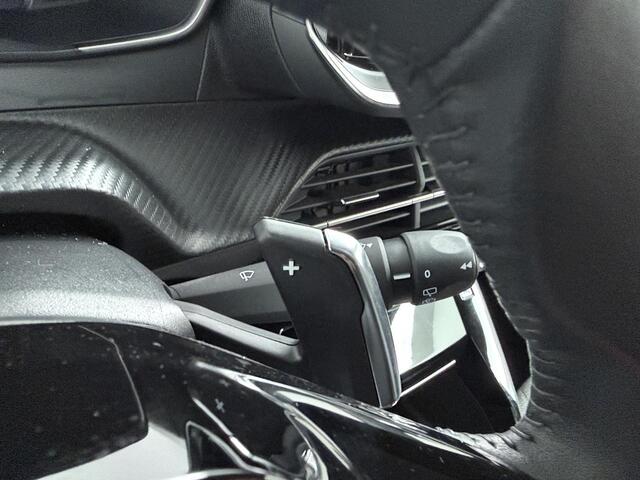 Peugeot 208 1.2 Hybrid 110 e-DCS6 Allure Carplay | Cruise | Pdc