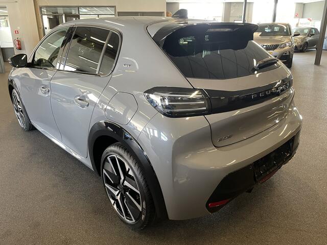Peugeot 208 1.2 Hybrid 145 e-DCS6 GT ALCANTARAPAKKET - ACHTERUITRIJCAMERA - KEYLESS ENTRY