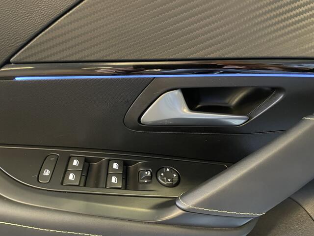 Peugeot 208 1.2 Hybrid 145 e-DCS6 GT ALCANTARAPAKKET - ACHTERUITRIJCAMERA - KEYLESS ENTRY