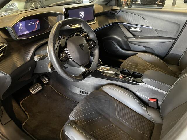 Peugeot 208 1.2 Hybrid 145 e-DCS6 GT ALCANTARAPAKKET - ACHTERUITRIJCAMERA - KEYLESS ENTRY