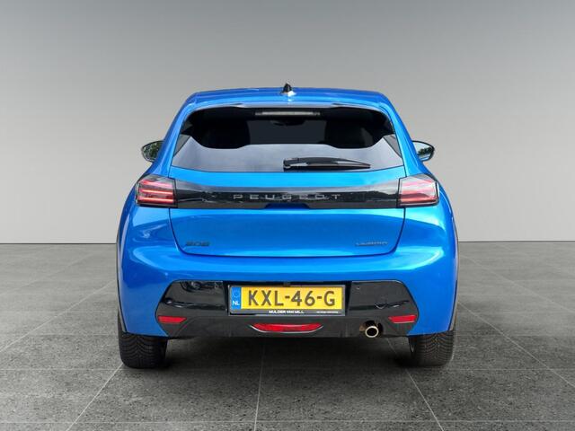 Peugeot 208 GT 1.2 Hybrid 110pk e-DCS6 | ALCANTARA PAKKET | STOELVERW. | DODEHOEKBEW. | NAVI | 360° CAMERA | CRUISE CONTROL | CLIMA | MASSAGESTOEL | DRAADLOOS APPLE CARPLAY / ANDROID AUTO |