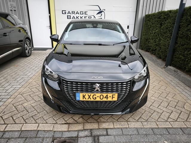 Peugeot 208 1.2 PureTech Blue Lease Allure Apple CarPlay | Achteruitrijcamera | Cruise | LED | P-Sensors