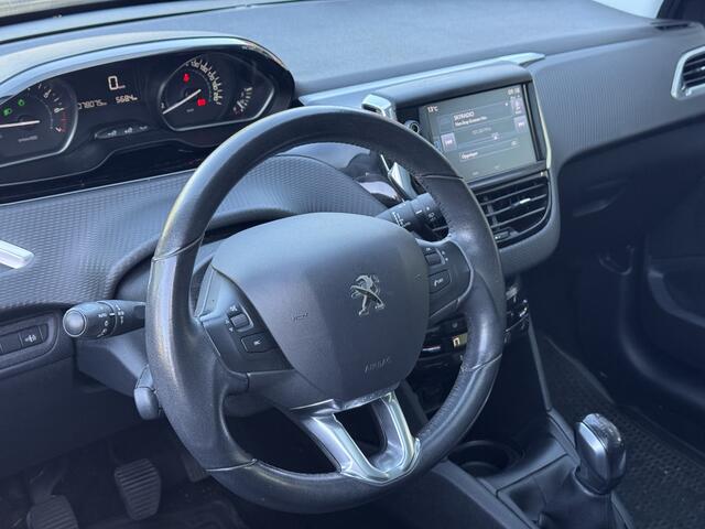 Peugeot 208 1.2 PureTech Allure Style | Nieuw binnen | Pano | Stoelverwarming