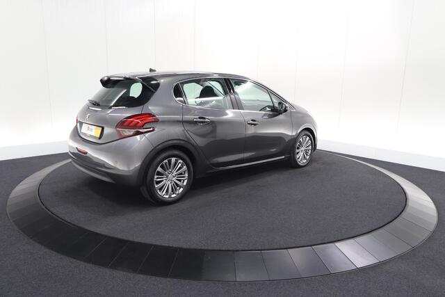 Peugeot 208 PureTech 82 Blue Lease Allure | Parkeersensoren | Climate Control | Apple Carplay | 16 Inch Lichtmetalen Velgen