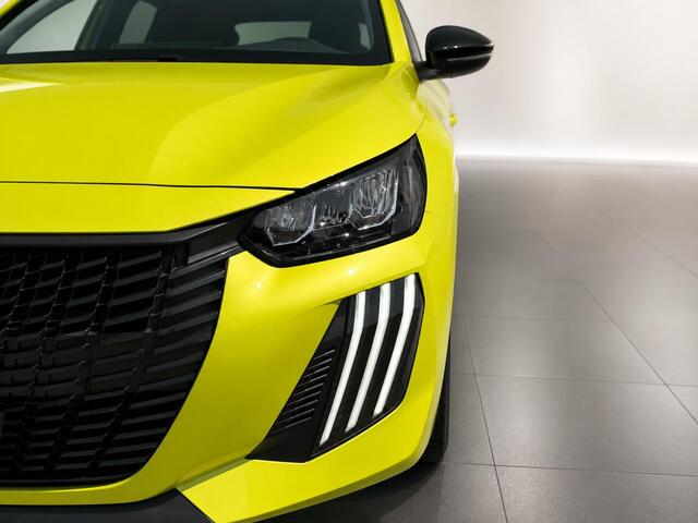Peugeot 208 1.2 PureTech 100 Style | Navigatie | Apple Carplay/Android Auto | Parkeersensoren |
