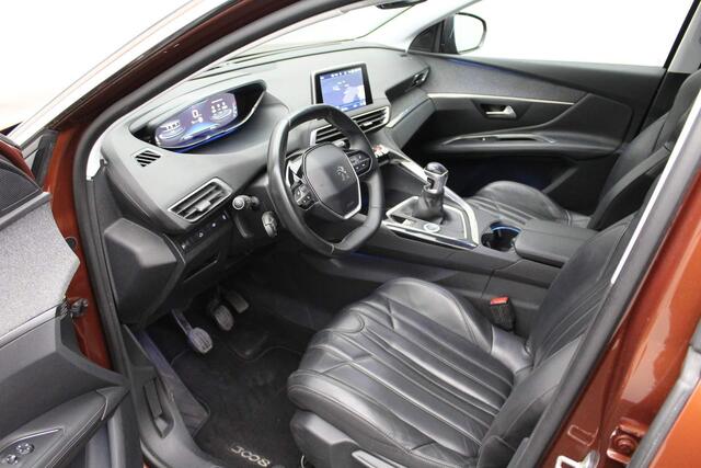 Peugeot 3008 1.2 PureTech GT Line 2017 Navigatie | Camera | Panorama dak | Bluetooth | PDC | Cruise control | LED | Lichtmetaal | Lederen bekleding | Climate control