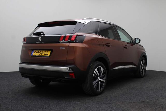 Peugeot 3008 1.2 PureTech GT Line 2017 Navigatie | Camera | Panorama dak | Bluetooth | PDC | Cruise control | LED | Lichtmetaal | Lederen bekleding | Climate control