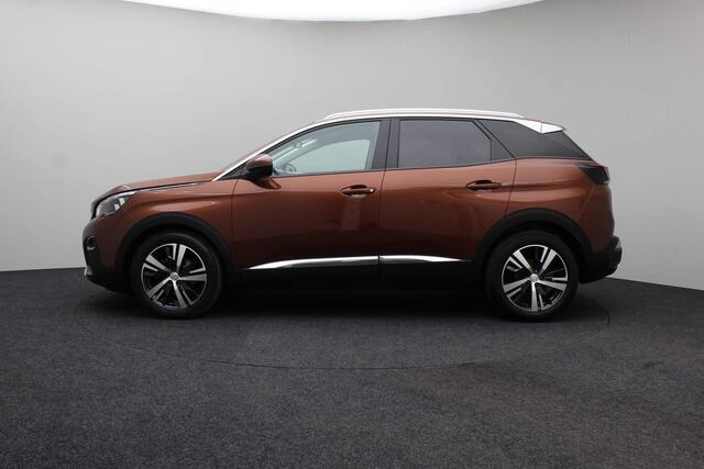 Peugeot 3008 1.2 PureTech GT Line 2017 Navigatie | Camera | Panorama dak | Bluetooth | PDC | Cruise control | LED | Lichtmetaal | Lederen bekleding | Climate control