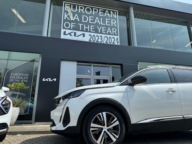 Peugeot 3008 1.2 PureTech Allure Pack Automaat Navi, Camera, Apple Carplay/Android Auto