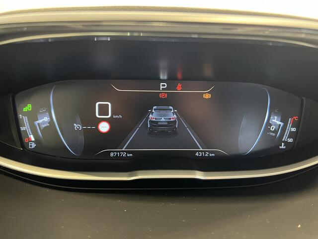 Peugeot 3008 1.6 e-THP GT Line | Android/Apple Carplay | LM Velgen 18" | Voorstoelen Verwarmd | Leder/Stof Bekleding | Cruise Control |