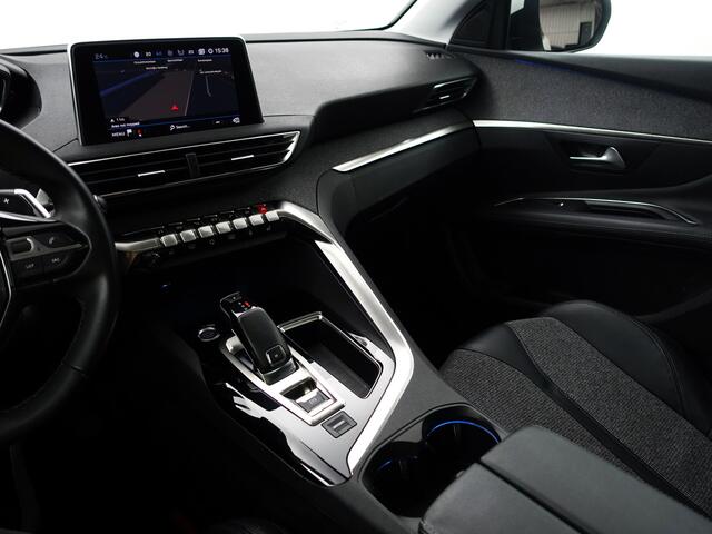 Peugeot 3008 1.2 PureTech Crossway Aut- Panodak, Carplay, 360 Camera, Sfeerverlichting, Stoelverwarming, Keyless, Sport Interieur