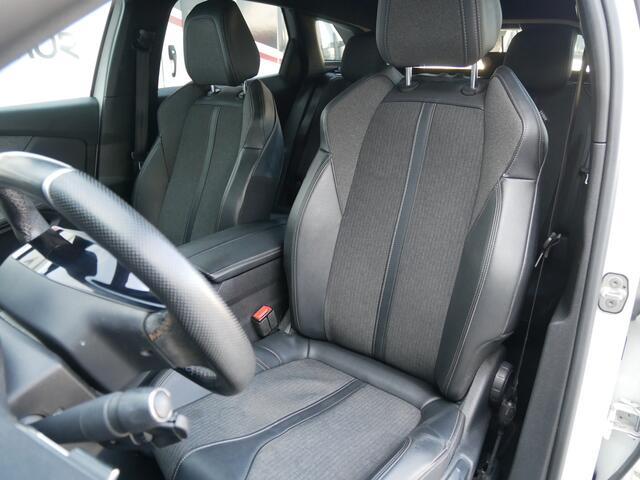 Peugeot 3008 1.2 PureTech GT Line, Navi, Camera, PDC!!