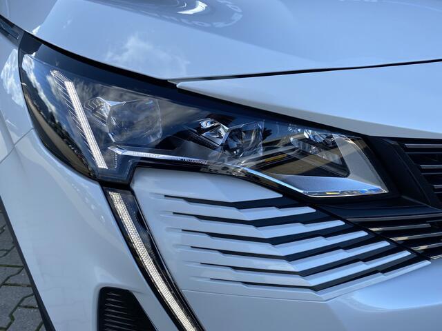 Peugeot 3008 1.6 HYbrid4 300 Blue Lease GT 4 Wheel Drive