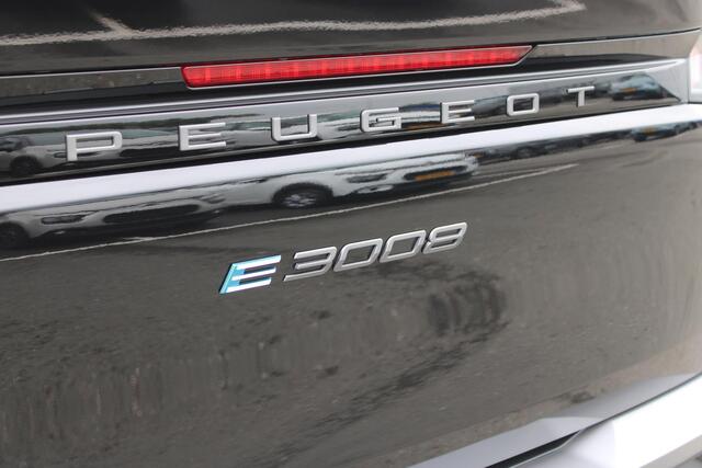 Peugeot 3008 e-3008 Allure 73 kWh