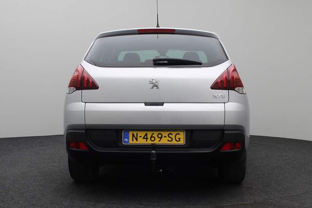 Peugeot 3008 1.2 PureTech Style 2016 Navigatie | Bluetooth | Trekhaak | Stoelverwarming | Airco (Clima) | Cruise control | PDC | Lichtmetaal | LED