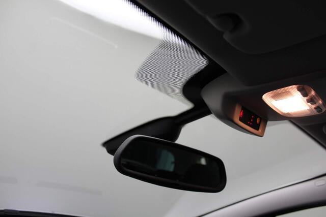 Peugeot 3008 1.2 PureTech Style 2016 Navigatie | Bluetooth | Trekhaak | Stoelverwarming | Airco (Clima) | Cruise control | PDC | Lichtmetaal | LED