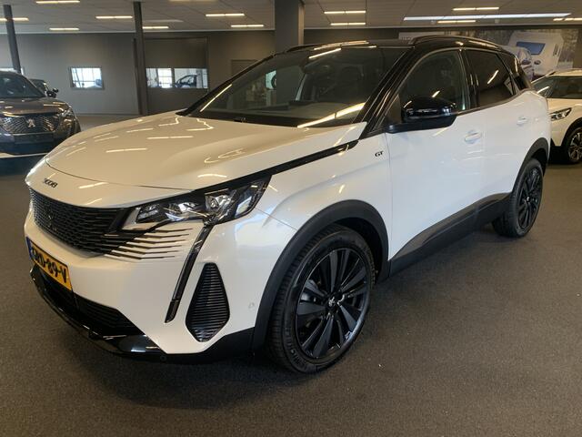Peugeot 3008 1.2 PureTech 130 PK GT BLACK PACK EAT8 AUTOMAAT NAVIGATIE-AUTOMATISCHE ACHTERKLEP-ADAPTIVE CRUISE CONTROL