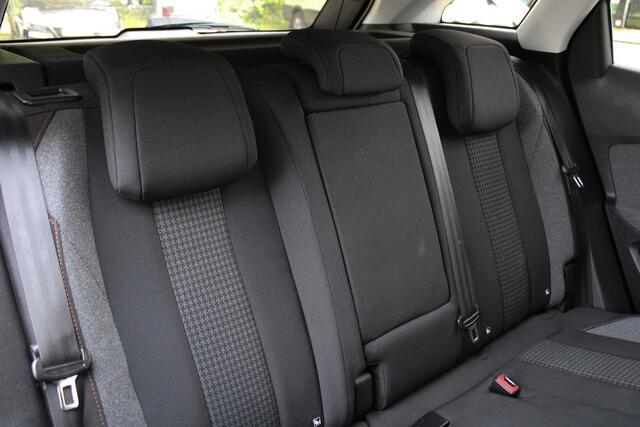 Peugeot 3008 1.2 PureTech Blue Lease Executive Navi|Airco|LM-Velgen|Camera|Cruise|Audio|CV