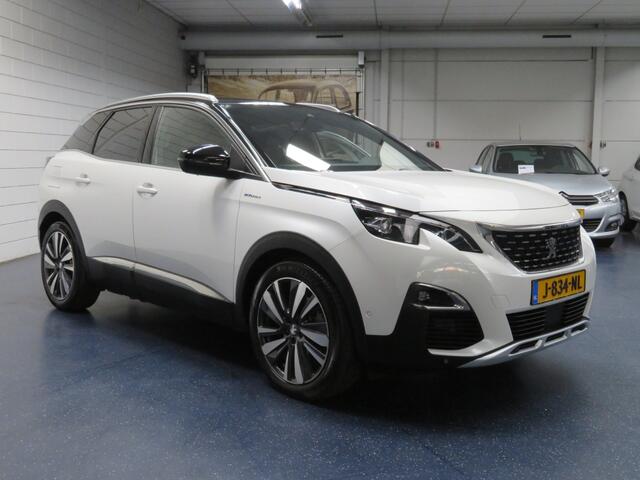 Peugeot 3008 1.6 HYbrid4 Première