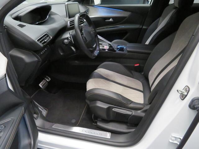 Peugeot 3008 1.6 HYbrid4 Première