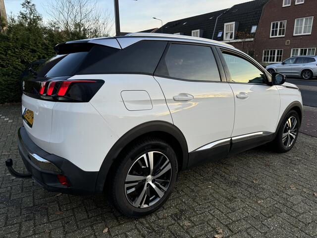 Peugeot 3008 130pk PT Allure, Trekhaak | Camera | Navi | Pdc