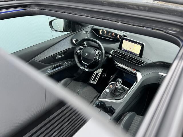 Peugeot 3008 1.2 PureTech GT Line Pano/Trekhaak/Carplay.