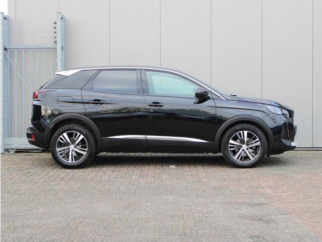 Peugeot 3008 1.2 PureTech Allure Automaat | Navi / Camera / Climate