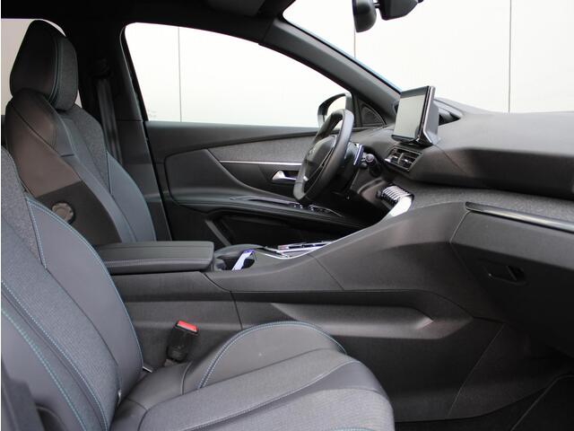 Peugeot 3008 1.2 PureTech Allure Automaat | Navi / Camera / Climate