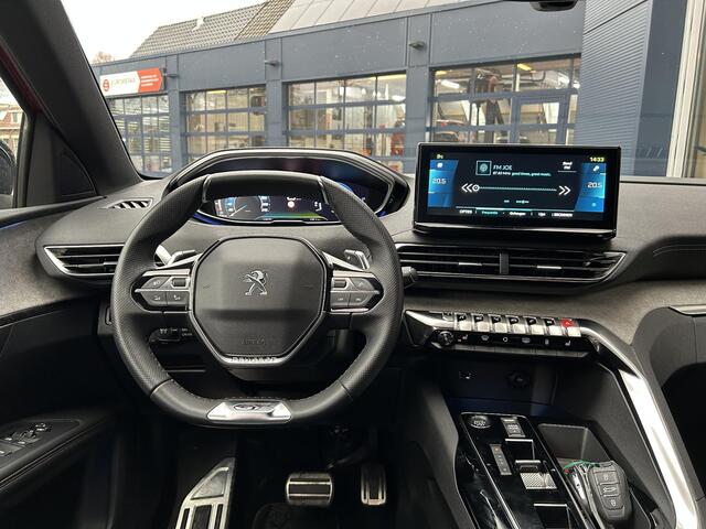Peugeot 3008 1.6 HYbrid 225 GT | Navigatie | Plug in Hybride | Elektrische Achterklep | Keyless Entry | Full LED Verlichting | Automaat | Dodehoek bewaking | Stoelverwarming | Cruise Control | Lichtmetaal | Camera.