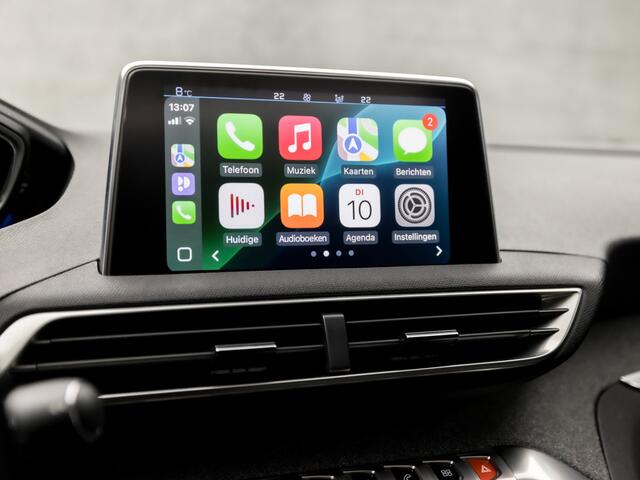 Peugeot 3008 1.2 PureTech Deluxe (PANORAMADAK, APPLE CARPLAY, GROOT NAVI, 360 CAMERA, LEDER, GETINT GLAS, SPORTSTOELEN, TREKHAAK, NIEUWE APK, NIEUWSTAAT)