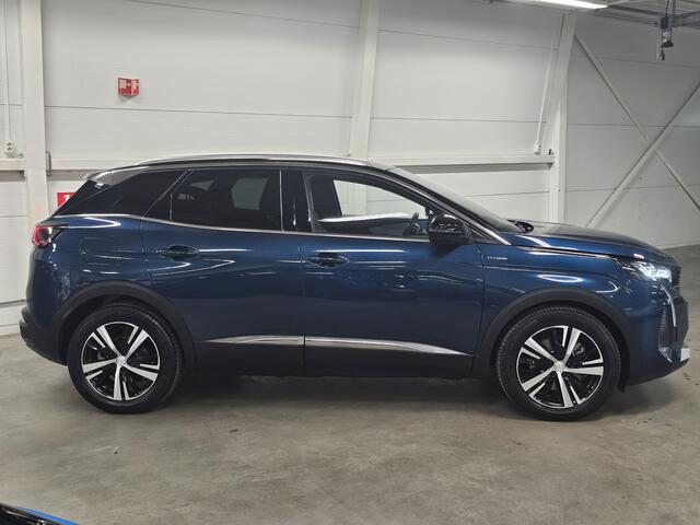 Peugeot 3008 1.6 HYbrid 225 GT Plug-In Hybride Automaat | Parkeercamera en sensoren | Navigatie | Automatische Airco