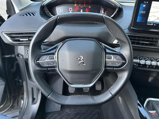 Peugeot 3008 1.2 Turbo 130PK Allure Pack | Navigatie | Dodehoek bewaking | Electrische achterklep | 1400KG Trekvermogen | Keyless Entry | Cruise control | Stoelverwarming | LED Verlichting | DAB | Parkeersensoren.