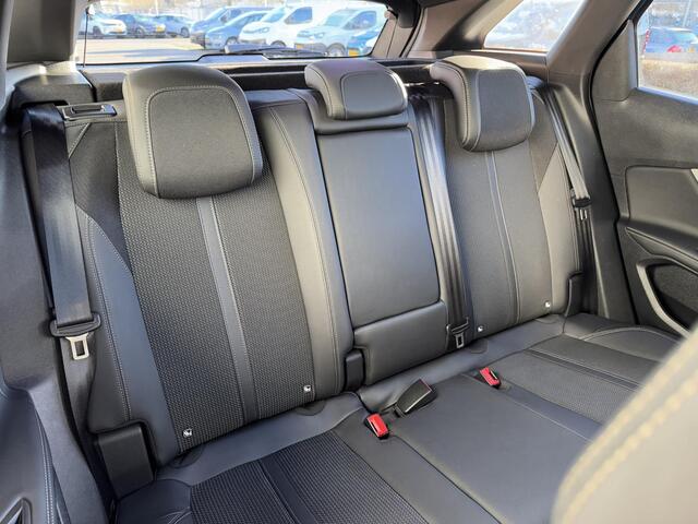 Peugeot 3008 1.2 Hybrid 136 GT | Adapt.cruise control | Google Maps | Prijs is rijklaar