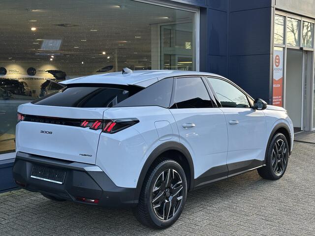 Peugeot 3008 1.2 Hybrid 136 Allure | Nieuwste Model 3008 | Automaat | All Season banden | Panorama Navigatie | Keyless Entry | Stoel & Stuurverwarming | 360 Graden Camera | Dodehoek detectie | Climate Control | LED Verlichting | 19 Inch Lichtmetalen Velgen | Camera | 