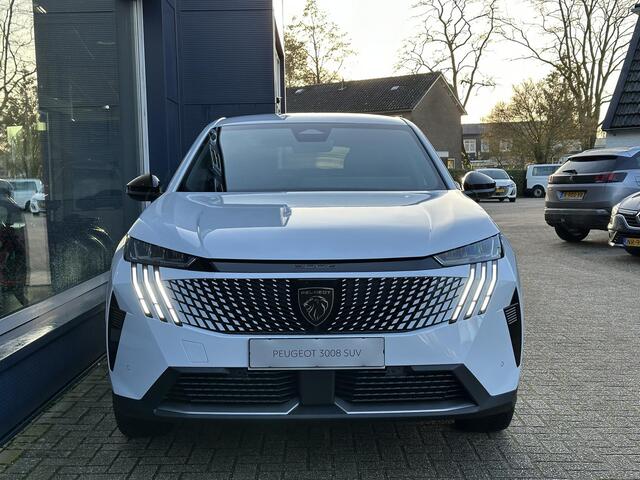 Peugeot 3008 1.2 Hybrid 136 Allure | Nieuwste Model 3008 | Automaat | All Season banden | Panorama Navigatie | Keyless Entry | Stoel & Stuurverwarming | 360 Graden Camera | Dodehoek detectie | Climate Control | LED Verlichting | 19 Inch Lichtmetalen Velgen | Camera | 