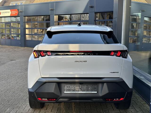 Peugeot 3008 1.2 Hybrid 136 Allure | Nieuwste Model 3008 | Automaat | All Season banden | Panorama Navigatie | Keyless Entry | Stoel & Stuurverwarming | 360 Graden Camera | Dodehoek detectie | Climate Control | LED Verlichting | 19 Inch Lichtmetalen Velgen | Camera | 