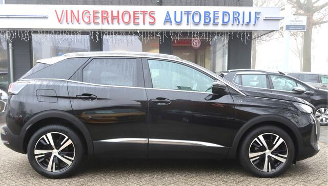 Peugeot 3008 130 PK Superluxe GT uitvoering * Automaat * Trekhaak * Navigatie * Alcantara Interieur * Achteruitrij Camera * Adaptive Cruise Control * Led Verlichting * Keyless Entree & Start * Vingerhoets; Vierde Generatie Eersteklas Service !