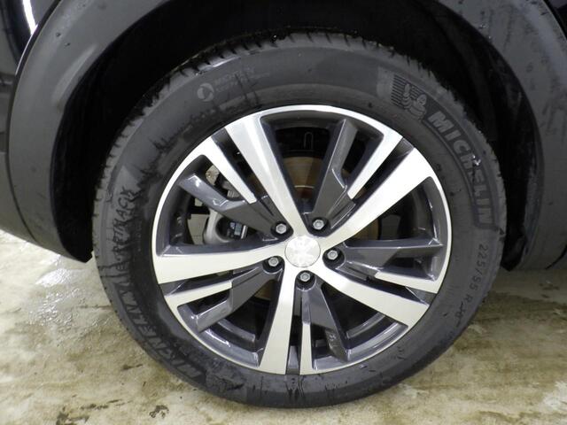 Peugeot 3008 1.6 HYbrid 225 Allure Pack Business