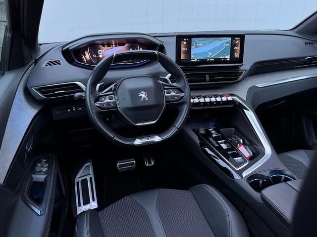 Peugeot 3008 1.2 Turbo GT BlackLine Automaat met Schuifdak, Navi/Camera, 19inch