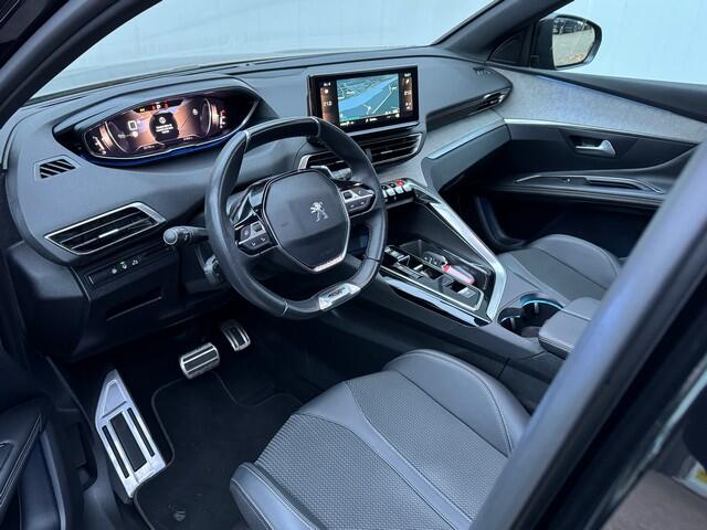 Peugeot 3008 1.2 Turbo GT BlackLine Automaat met Schuifdak, Navi/Camera, 19inch