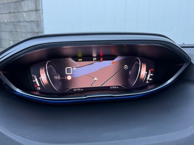 Peugeot 3008 1.2 Turbo GT BlackLine Automaat met Schuifdak, Navi/Camera, 19inch