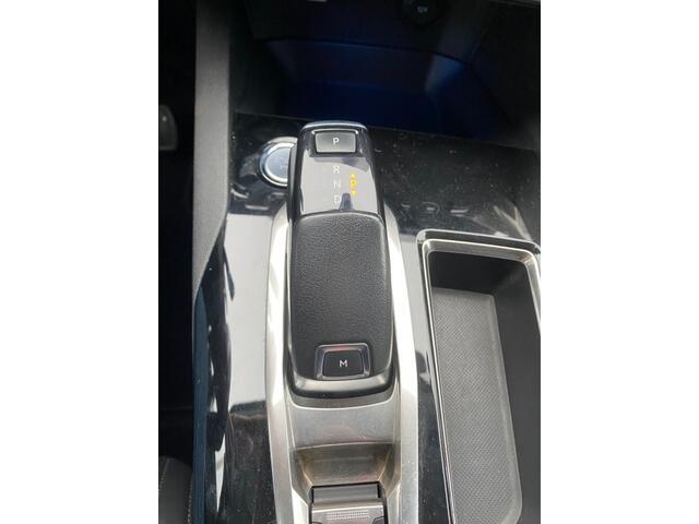 Peugeot 3008 130pk Allure AUT. i-Cockpit 51.176km NL-auto