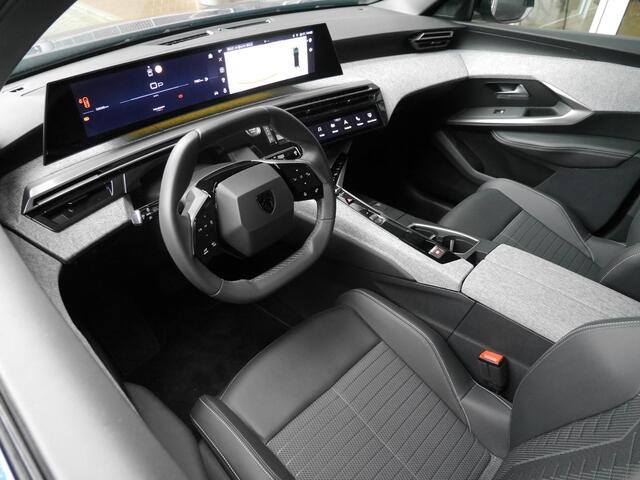 Peugeot 3008 1.2 Hybrid 136 Allure | Demo | Nieuw model | 360 Camera | Carplay | Navigatie | Verwarmbaar stuurwiel | Keyless Entry/Start | Adaptive Cruise Control | BLIS | Draadloze telefoon oplader | DAB |