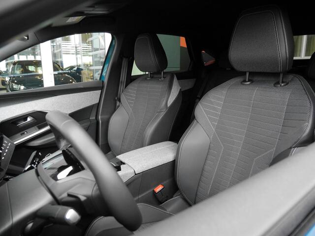 Peugeot 3008 1.2 Hybrid 136 Allure | Demo | Nieuw model | 360 Camera | Carplay | Navigatie | Verwarmbaar stuurwiel | Keyless Entry/Start | Adaptive Cruise Control | BLIS | Draadloze telefoon oplader | DAB |