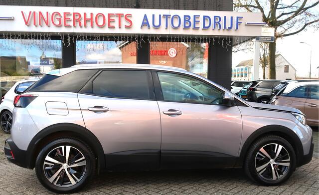 Peugeot 3008 130 Pk Benzine * Navigatie * Achteruitrij Camera * Climate & Cruise Control * L.M. Velgen * Apple Car Play + Android Auto * Vingerhoets; Vierde Generatie Eersteklas Service !