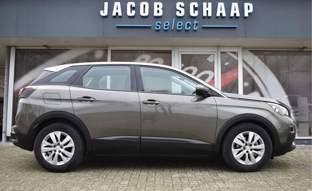 Peugeot 3008 1.2 PureTech Blue Lease Executive / 17" LM / Navigatie / Trekhaak / Climatic / Apple Carplay