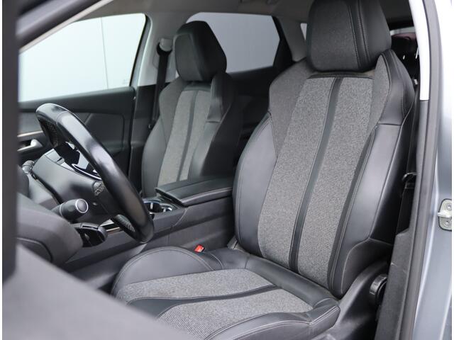 Peugeot 3008 1.2 PureTech Allure | Parkeercamera | Keyless | Navi by app