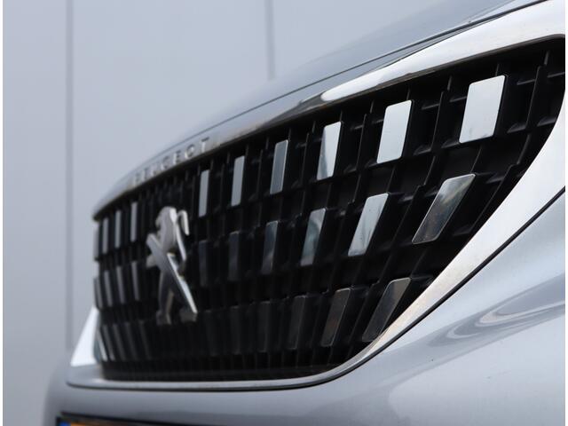 Peugeot 3008 1.2 PureTech Allure | Parkeercamera | Keyless | Navi by app