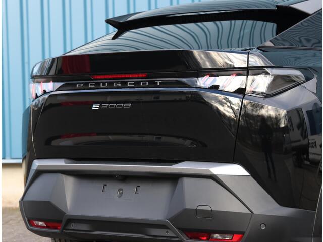 Peugeot 3008 e-3008 Allure 73 kWh | Camera | 19''LMV | Navigatie | CruiseControl | ClimateControl | Digitaal Dashboard |