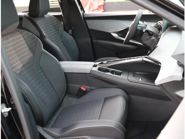 Peugeot 3008 e-3008 Allure 73 kWh | Camera | 19''LMV | Navigatie | CruiseControl | ClimateControl | Digitaal Dashboard |